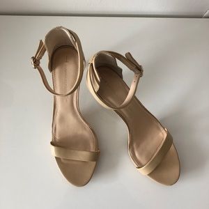 Banana Republic Nude Heels